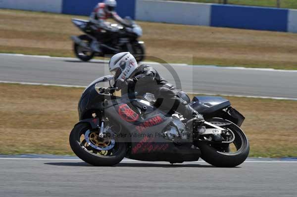 Motorcycle action photographs;Trackday digital images;donington;donington park leicestershire;donington photographs;event digital images;eventdigitalimages;no limits trackday;peter wileman photography;trackday;trackday photos