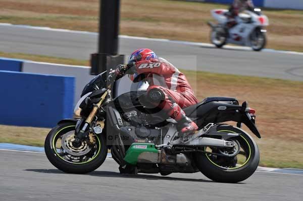 Motorcycle action photographs;Trackday digital images;donington;donington park leicestershire;donington photographs;event digital images;eventdigitalimages;no limits trackday;peter wileman photography;trackday;trackday photos