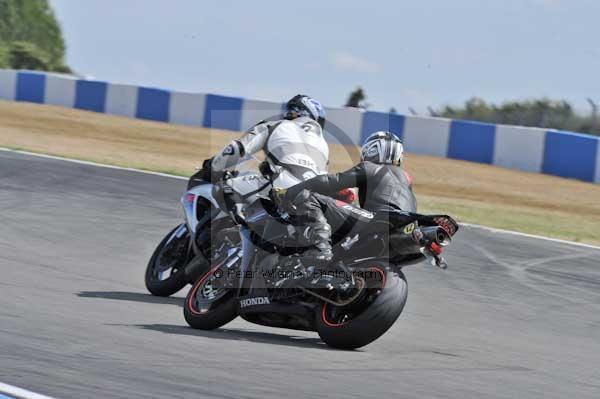 Motorcycle action photographs;Trackday digital images;donington;donington park leicestershire;donington photographs;event digital images;eventdigitalimages;no limits trackday;peter wileman photography;trackday;trackday photos