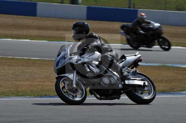 Motorcycle action photographs;Trackday digital images;donington;donington park leicestershire;donington photographs;event digital images;eventdigitalimages;no limits trackday;peter wileman photography;trackday;trackday photos