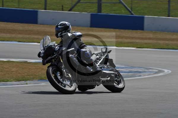 Motorcycle action photographs;Trackday digital images;donington;donington park leicestershire;donington photographs;event digital images;eventdigitalimages;no limits trackday;peter wileman photography;trackday;trackday photos