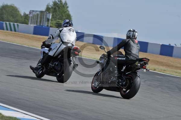 Motorcycle action photographs;Trackday digital images;donington;donington park leicestershire;donington photographs;event digital images;eventdigitalimages;no limits trackday;peter wileman photography;trackday;trackday photos