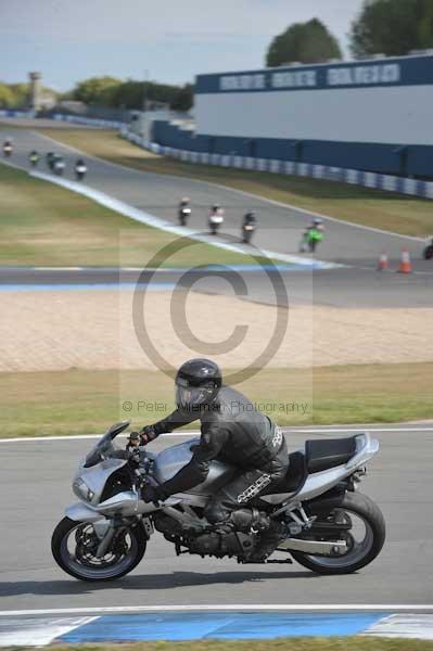 Motorcycle action photographs;Trackday digital images;donington;donington park leicestershire;donington photographs;event digital images;eventdigitalimages;no limits trackday;peter wileman photography;trackday;trackday photos