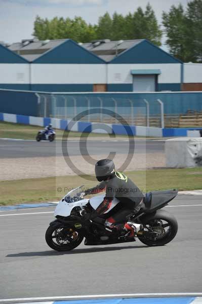 Motorcycle action photographs;Trackday digital images;donington;donington park leicestershire;donington photographs;event digital images;eventdigitalimages;no limits trackday;peter wileman photography;trackday;trackday photos