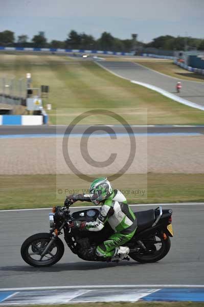 Motorcycle action photographs;Trackday digital images;donington;donington park leicestershire;donington photographs;event digital images;eventdigitalimages;no limits trackday;peter wileman photography;trackday;trackday photos