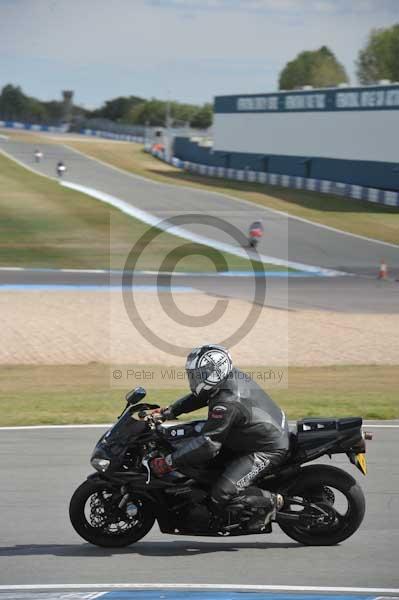 Motorcycle action photographs;Trackday digital images;donington;donington park leicestershire;donington photographs;event digital images;eventdigitalimages;no limits trackday;peter wileman photography;trackday;trackday photos