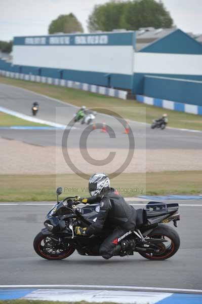 Motorcycle action photographs;Trackday digital images;donington;donington park leicestershire;donington photographs;event digital images;eventdigitalimages;no limits trackday;peter wileman photography;trackday;trackday photos