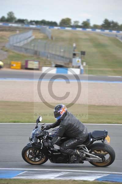 Motorcycle action photographs;Trackday digital images;donington;donington park leicestershire;donington photographs;event digital images;eventdigitalimages;no limits trackday;peter wileman photography;trackday;trackday photos