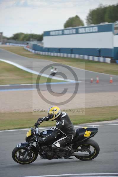 Motorcycle action photographs;Trackday digital images;donington;donington park leicestershire;donington photographs;event digital images;eventdigitalimages;no limits trackday;peter wileman photography;trackday;trackday photos