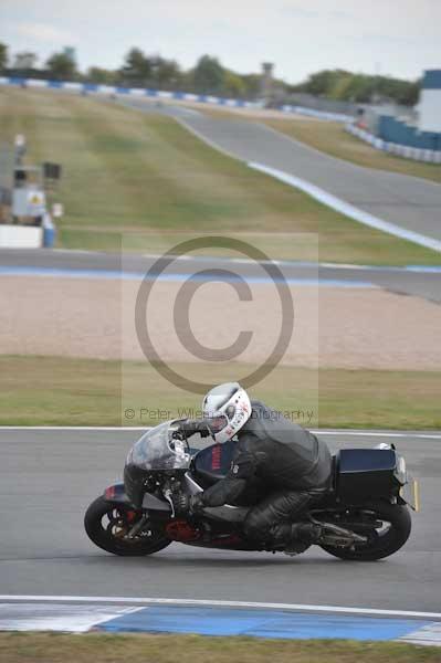 Motorcycle action photographs;Trackday digital images;donington;donington park leicestershire;donington photographs;event digital images;eventdigitalimages;no limits trackday;peter wileman photography;trackday;trackday photos