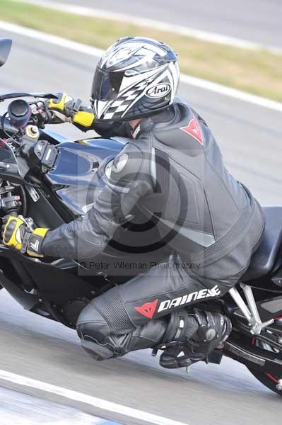 Motorcycle action photographs;Trackday digital images;donington;donington park leicestershire;donington photographs;event digital images;eventdigitalimages;no limits trackday;peter wileman photography;trackday;trackday photos