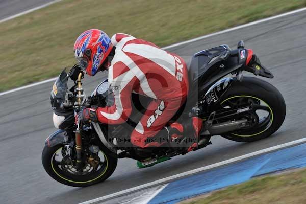 Motorcycle action photographs;Trackday digital images;donington;donington park leicestershire;donington photographs;event digital images;eventdigitalimages;no limits trackday;peter wileman photography;trackday;trackday photos