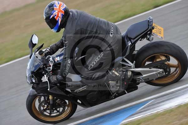 Motorcycle action photographs;Trackday digital images;donington;donington park leicestershire;donington photographs;event digital images;eventdigitalimages;no limits trackday;peter wileman photography;trackday;trackday photos