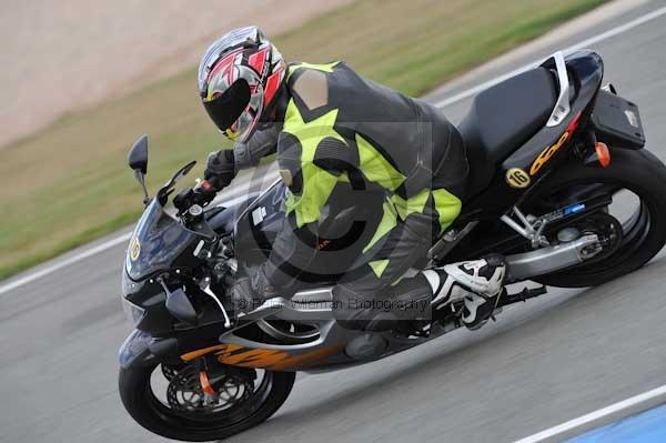 Motorcycle action photographs;Trackday digital images;donington;donington park leicestershire;donington photographs;event digital images;eventdigitalimages;no limits trackday;peter wileman photography;trackday;trackday photos