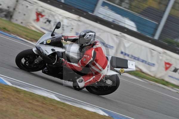 Motorcycle action photographs;Trackday digital images;donington;donington park leicestershire;donington photographs;event digital images;eventdigitalimages;no limits trackday;peter wileman photography;trackday;trackday photos