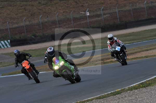 Motorcycle action photographs;Trackday digital images;donington;donington park leicestershire;donington photographs;event digital images;eventdigitalimages;no limits trackday;peter wileman photography;trackday;trackday photos