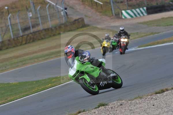 Motorcycle action photographs;Trackday digital images;donington;donington park leicestershire;donington photographs;event digital images;eventdigitalimages;no limits trackday;peter wileman photography;trackday;trackday photos