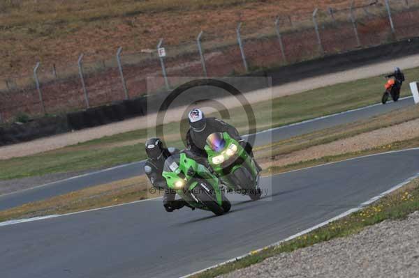 Motorcycle action photographs;Trackday digital images;donington;donington park leicestershire;donington photographs;event digital images;eventdigitalimages;no limits trackday;peter wileman photography;trackday;trackday photos