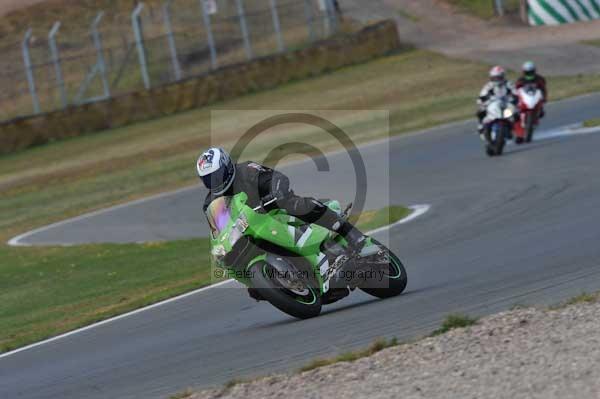 Motorcycle action photographs;Trackday digital images;donington;donington park leicestershire;donington photographs;event digital images;eventdigitalimages;no limits trackday;peter wileman photography;trackday;trackday photos