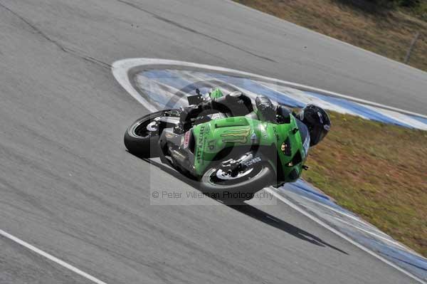 Motorcycle action photographs;Trackday digital images;donington;donington park leicestershire;donington photographs;event digital images;eventdigitalimages;no limits trackday;peter wileman photography;trackday;trackday photos