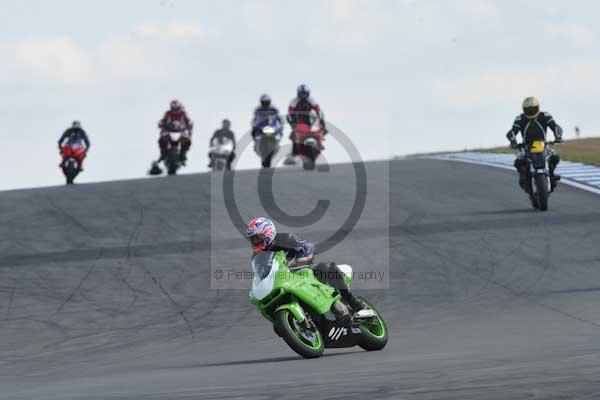 Motorcycle action photographs;Trackday digital images;donington;donington park leicestershire;donington photographs;event digital images;eventdigitalimages;no limits trackday;peter wileman photography;trackday;trackday photos