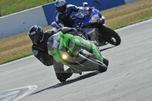 Motorcycle action photographs;Trackday digital images;donington;donington park leicestershire;donington photographs;event digital images;eventdigitalimages;no limits trackday;peter wileman photography;trackday;trackday photos