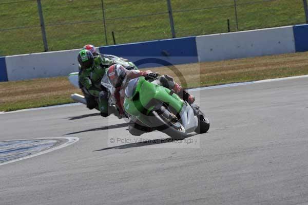 Motorcycle action photographs;Trackday digital images;donington;donington park leicestershire;donington photographs;event digital images;eventdigitalimages;no limits trackday;peter wileman photography;trackday;trackday photos