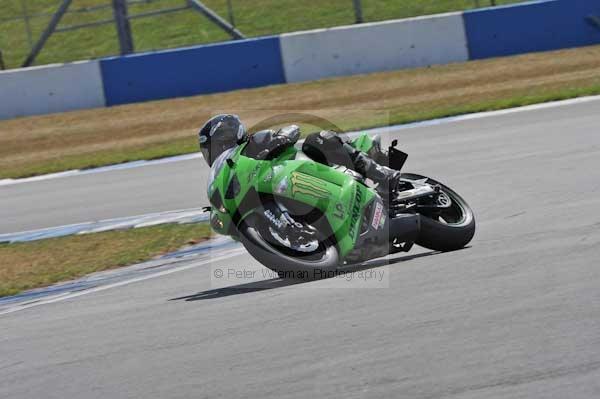 Motorcycle action photographs;Trackday digital images;donington;donington park leicestershire;donington photographs;event digital images;eventdigitalimages;no limits trackday;peter wileman photography;trackday;trackday photos