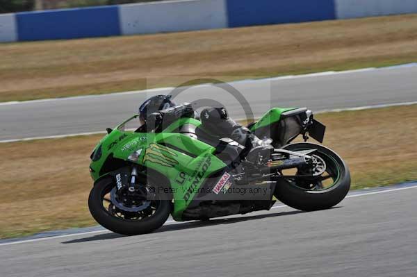 Motorcycle action photographs;Trackday digital images;donington;donington park leicestershire;donington photographs;event digital images;eventdigitalimages;no limits trackday;peter wileman photography;trackday;trackday photos