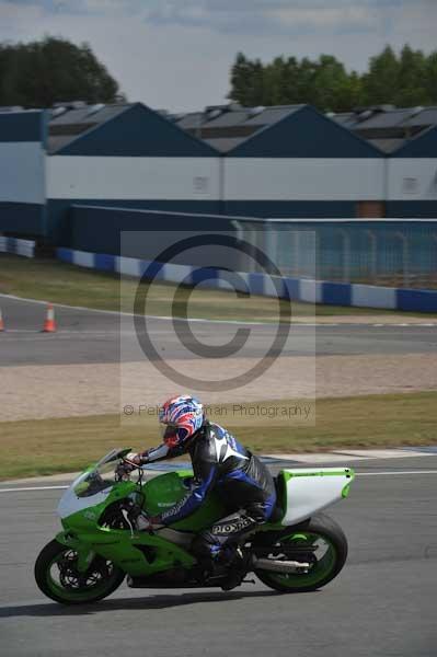 Motorcycle action photographs;Trackday digital images;donington;donington park leicestershire;donington photographs;event digital images;eventdigitalimages;no limits trackday;peter wileman photography;trackday;trackday photos