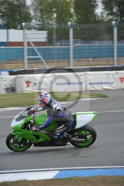 Motorcycle action photographs;Trackday digital images;donington;donington park leicestershire;donington photographs;event digital images;eventdigitalimages;no limits trackday;peter wileman photography;trackday;trackday photos