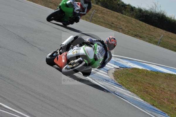 Motorcycle action photographs;Trackday digital images;donington;donington park leicestershire;donington photographs;event digital images;eventdigitalimages;no limits trackday;peter wileman photography;trackday;trackday photos