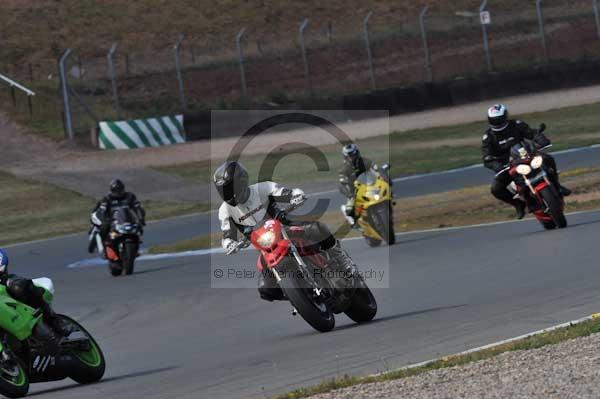 Motorcycle action photographs;Trackday digital images;donington;donington park leicestershire;donington photographs;event digital images;eventdigitalimages;no limits trackday;peter wileman photography;trackday;trackday photos