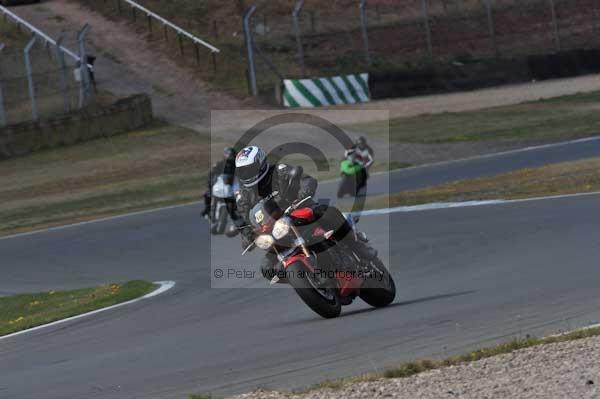 Motorcycle action photographs;Trackday digital images;donington;donington park leicestershire;donington photographs;event digital images;eventdigitalimages;no limits trackday;peter wileman photography;trackday;trackday photos