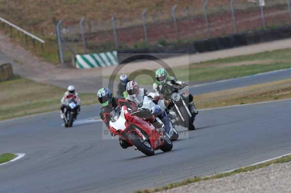 Motorcycle action photographs;Trackday digital images;donington;donington park leicestershire;donington photographs;event digital images;eventdigitalimages;no limits trackday;peter wileman photography;trackday;trackday photos