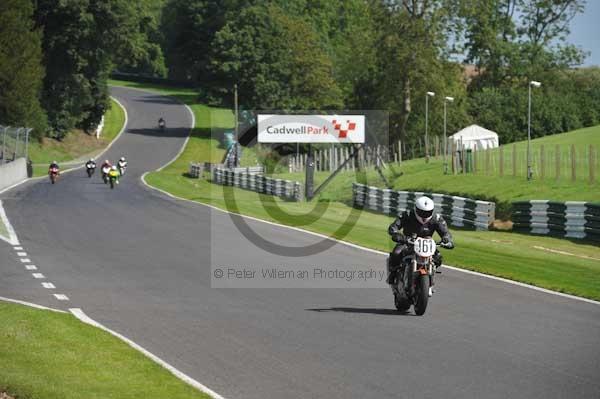 Motorcycle action photographs;Trackday digital images;cadwell;cadwell park photographs;event digital images;eventdigitalimages;motor racing louth lincolnshire;no limits trackday;peter wileman photography;trackday;trackday photos