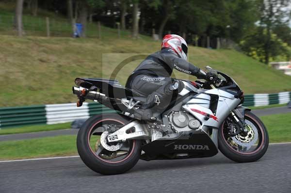 Motorcycle action photographs;Trackday digital images;cadwell;cadwell park photographs;event digital images;eventdigitalimages;motor racing louth lincolnshire;no limits trackday;peter wileman photography;trackday;trackday photos