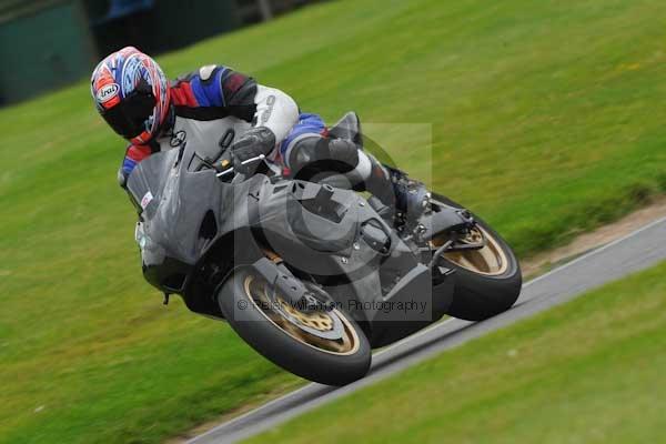 Motorcycle action photographs;Trackday digital images;cadwell;cadwell park photographs;event digital images;eventdigitalimages;motor racing louth lincolnshire;no limits trackday;peter wileman photography;trackday;trackday photos