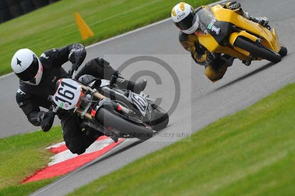 Motorcycle action photographs;Trackday digital images;cadwell;cadwell park photographs;event digital images;eventdigitalimages;motor racing louth lincolnshire;no limits trackday;peter wileman photography;trackday;trackday photos