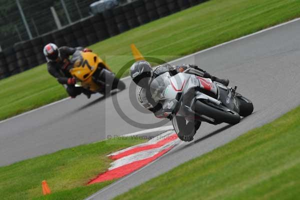 Motorcycle action photographs;Trackday digital images;cadwell;cadwell park photographs;event digital images;eventdigitalimages;motor racing louth lincolnshire;no limits trackday;peter wileman photography;trackday;trackday photos