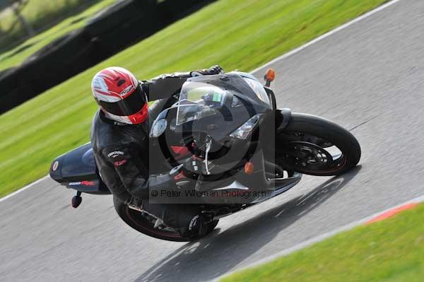 Motorcycle action photographs;Trackday digital images;cadwell;cadwell park photographs;event digital images;eventdigitalimages;motor racing louth lincolnshire;no limits trackday;peter wileman photography;trackday;trackday photos