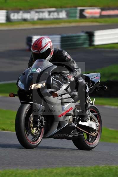 Motorcycle action photographs;Trackday digital images;cadwell;cadwell park photographs;event digital images;eventdigitalimages;motor racing louth lincolnshire;no limits trackday;peter wileman photography;trackday;trackday photos