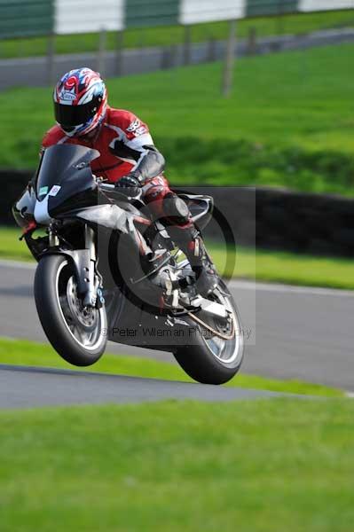 Motorcycle action photographs;Trackday digital images;cadwell;cadwell park photographs;event digital images;eventdigitalimages;motor racing louth lincolnshire;no limits trackday;peter wileman photography;trackday;trackday photos