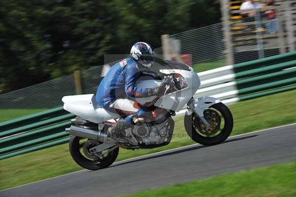 Motorcycle action photographs;Trackday digital images;cadwell;cadwell park photographs;event digital images;eventdigitalimages;motor racing louth lincolnshire;no limits trackday;peter wileman photography;trackday;trackday photos