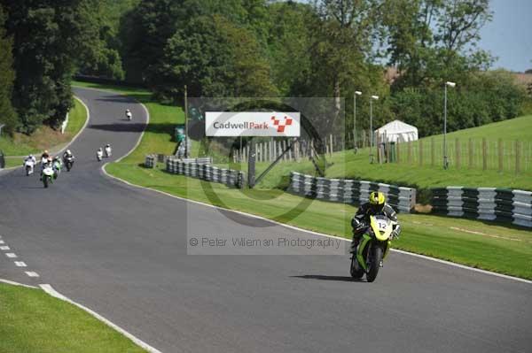 Motorcycle action photographs;Trackday digital images;cadwell;cadwell park photographs;event digital images;eventdigitalimages;motor racing louth lincolnshire;no limits trackday;peter wileman photography;trackday;trackday photos