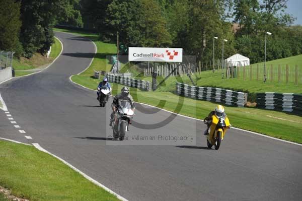 Motorcycle action photographs;Trackday digital images;cadwell;cadwell park photographs;event digital images;eventdigitalimages;motor racing louth lincolnshire;no limits trackday;peter wileman photography;trackday;trackday photos