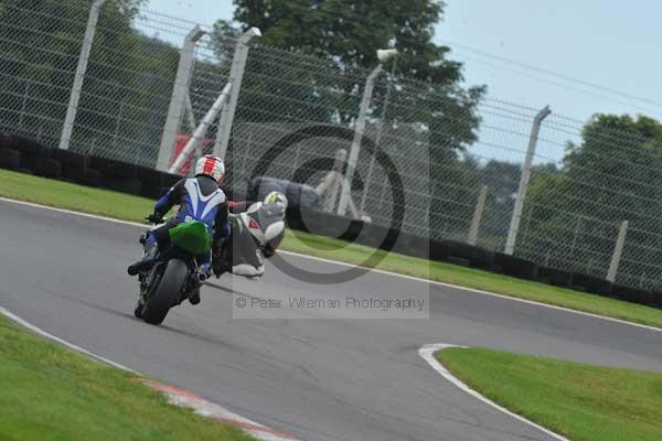 Motorcycle action photographs;Trackday digital images;cadwell;cadwell park photographs;event digital images;eventdigitalimages;motor racing louth lincolnshire;no limits trackday;peter wileman photography;trackday;trackday photos