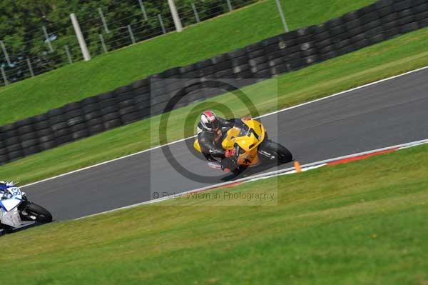 Motorcycle action photographs;Trackday digital images;cadwell;cadwell park photographs;event digital images;eventdigitalimages;motor racing louth lincolnshire;no limits trackday;peter wileman photography;trackday;trackday photos