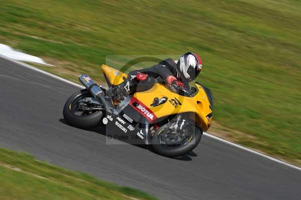 Motorcycle action photographs;Trackday digital images;cadwell;cadwell park photographs;event digital images;eventdigitalimages;motor racing louth lincolnshire;no limits trackday;peter wileman photography;trackday;trackday photos