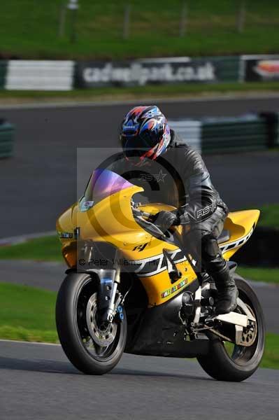 Motorcycle action photographs;Trackday digital images;cadwell;cadwell park photographs;event digital images;eventdigitalimages;motor racing louth lincolnshire;no limits trackday;peter wileman photography;trackday;trackday photos